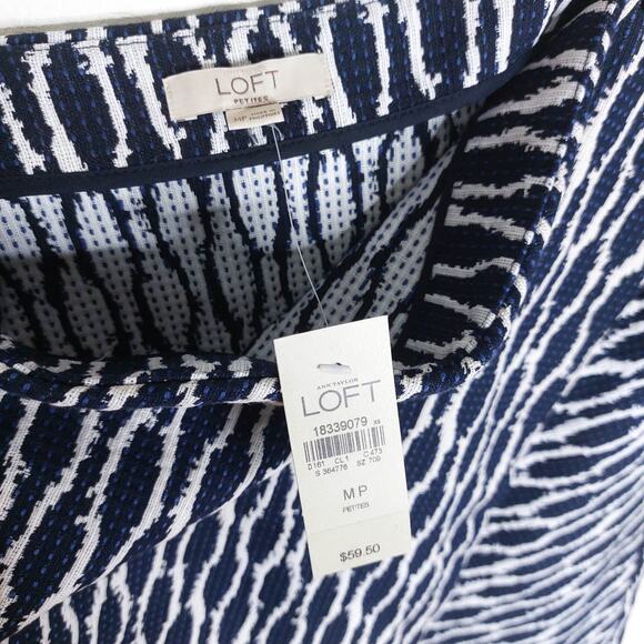 Ann Taylor NWT LOFT Faux Asymmetrical Wrap Skirt Navy Ikat Print Medium Petite - Picture 5 of 7